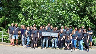 Let's link together – Micro-Link Team Building